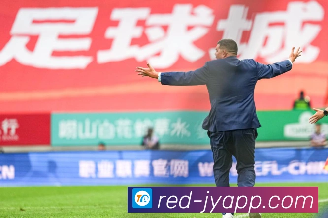 凯尔库兹马精彩表现引领球队攻防两端全面爆发